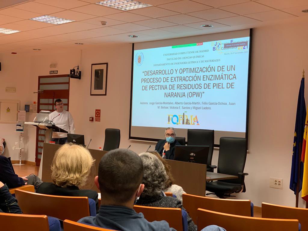 Magnifica presentación de Jorge de sus resultados en extracción enzimática de pectina en las Jornadas Españolas de Biocatálisis 2021