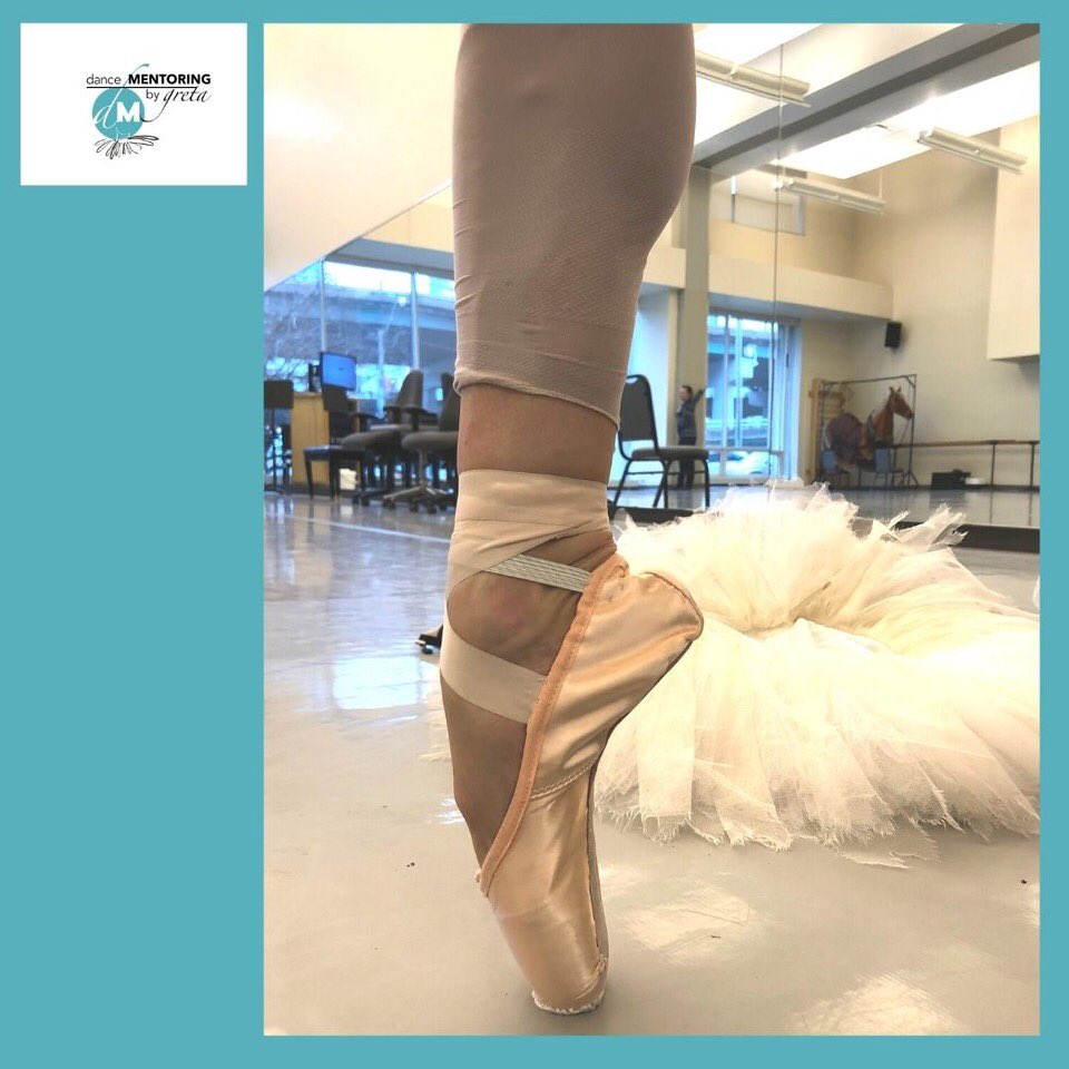 #Tip of the week: Working w/ <a href="/NationalBallet/">The National Ballet of Canada</a> Principal Dancer <a href="/heatherogden/">Heather Ogden</a> finding perfect balance #enpointe through ankle &amp; leg, ready for #sugarplumfairy rehearsal #nutcracker #pointeshoes #tutu #ballerina #feet
dancementoringbygreta.com 
<a href="/gretahodgkinson/">Greta Hodgkinson</a> @dancementoringbygreta