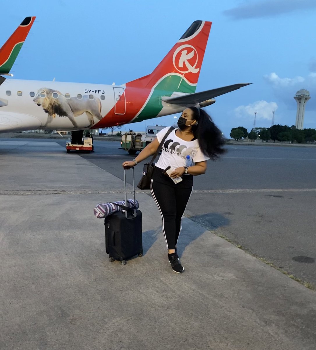 MissMwanyigha's tweet photo. The double-take when I realized my top from @wildlifeworksKE and the plane I was boarding were from the House of Simba🦁🦁🦁
Love the new look @KenyaAirways &amp; @magicalkenya 👍🏽🙌🏽
#FlyTheMagic https://t.co/BJGE8Bqr3N