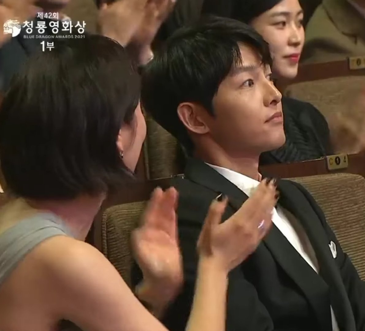 chavincenzo's tweet photo. JOONGKI'S FACE 😭😭😭 https://t.co/6aYK6ydC41