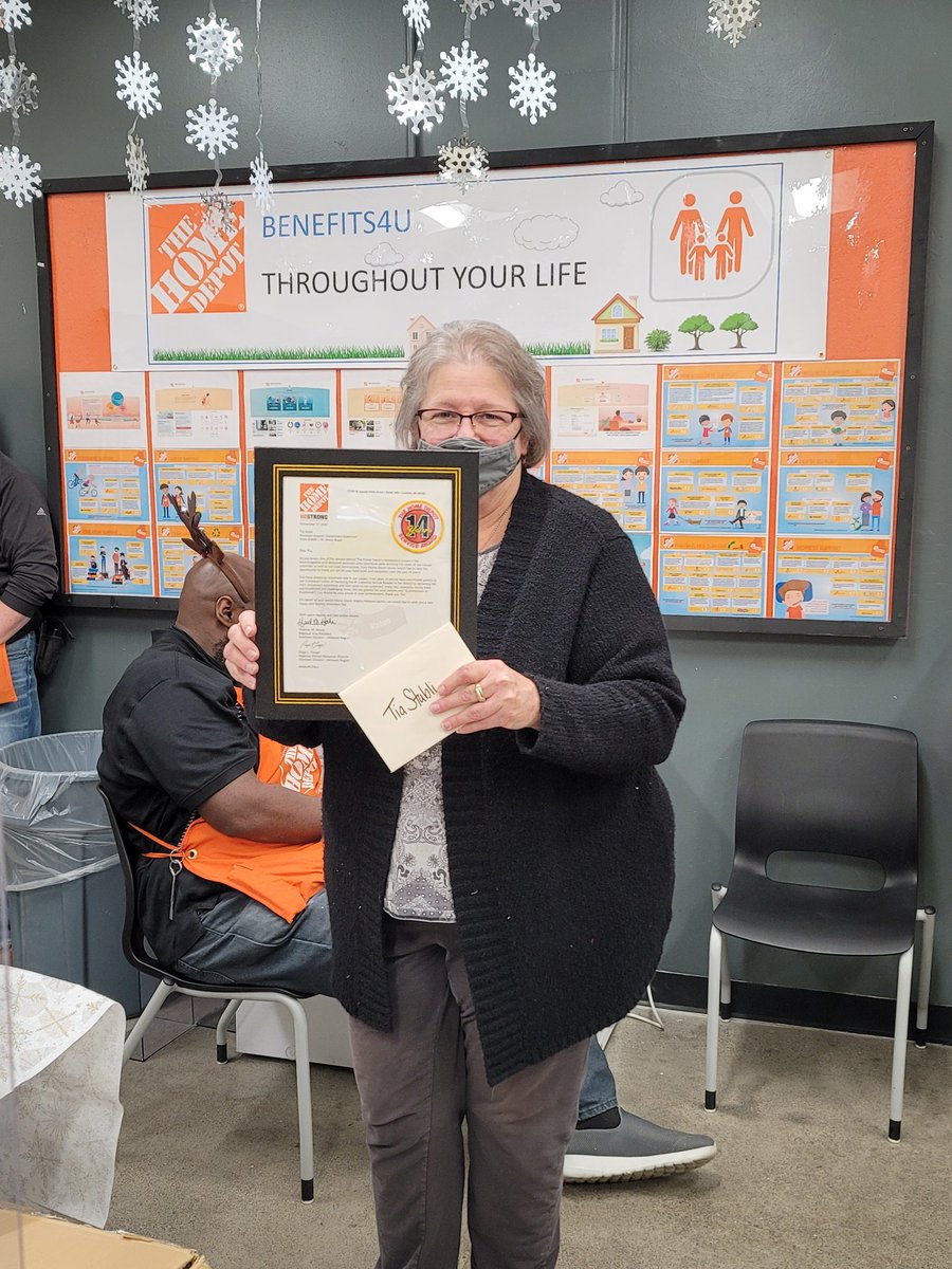 HD Nuhfer (@hdnuhfer) on Twitter photo Miss Tia's last day! 🥳🥳🥳 #cannotreplaceher @AsalazarHD3848 <a href="/Rjbuck4/">Rob Buchanan</a> <a href="/SeanMatson_THD/">Sean Matson</a> Miss Tia's last day! 🥳🥳🥳 #cannotreplaceher @AsalazarHD3848 <a href="/Rjbuck4/">Rob Buchanan</a> <a href="/SeanMatson_THD/">Sean Matson</a>