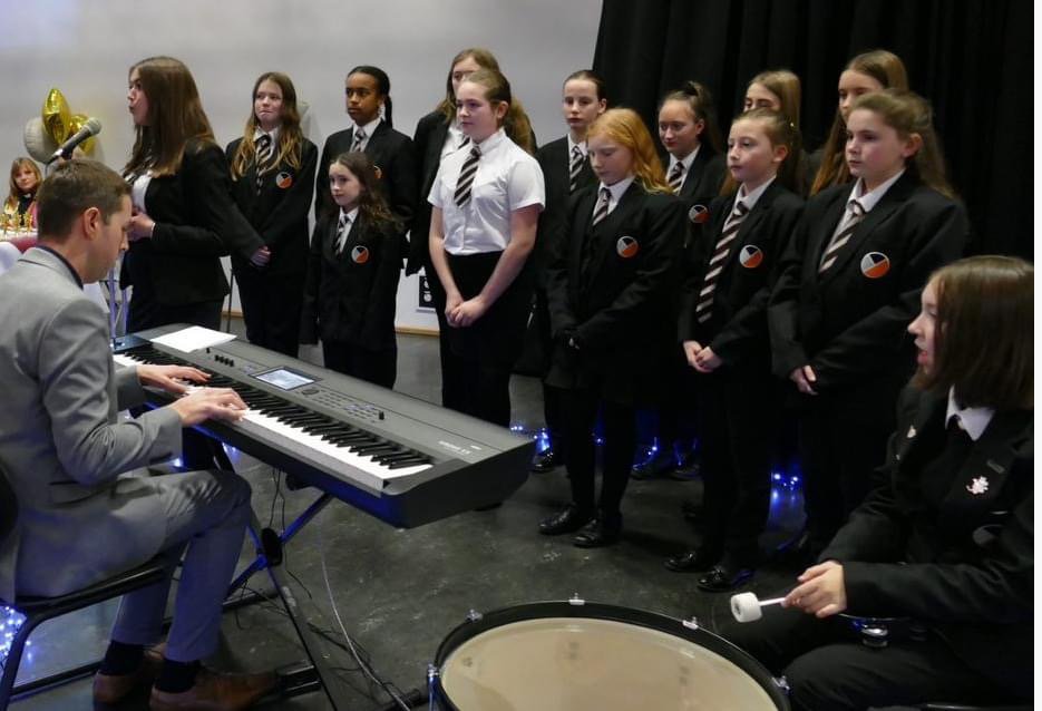 YA_OldAccount's tweet photo. The music department was out in full force this week. With performances at our Class of 2021 Celebration Evening. We're very proud of what the students have achieved in such a short time since music was restarted at Yewlands in September @brigantialearn1 @BLT_CEO #Yewfutures https://t.co/UCLEE4PQuu