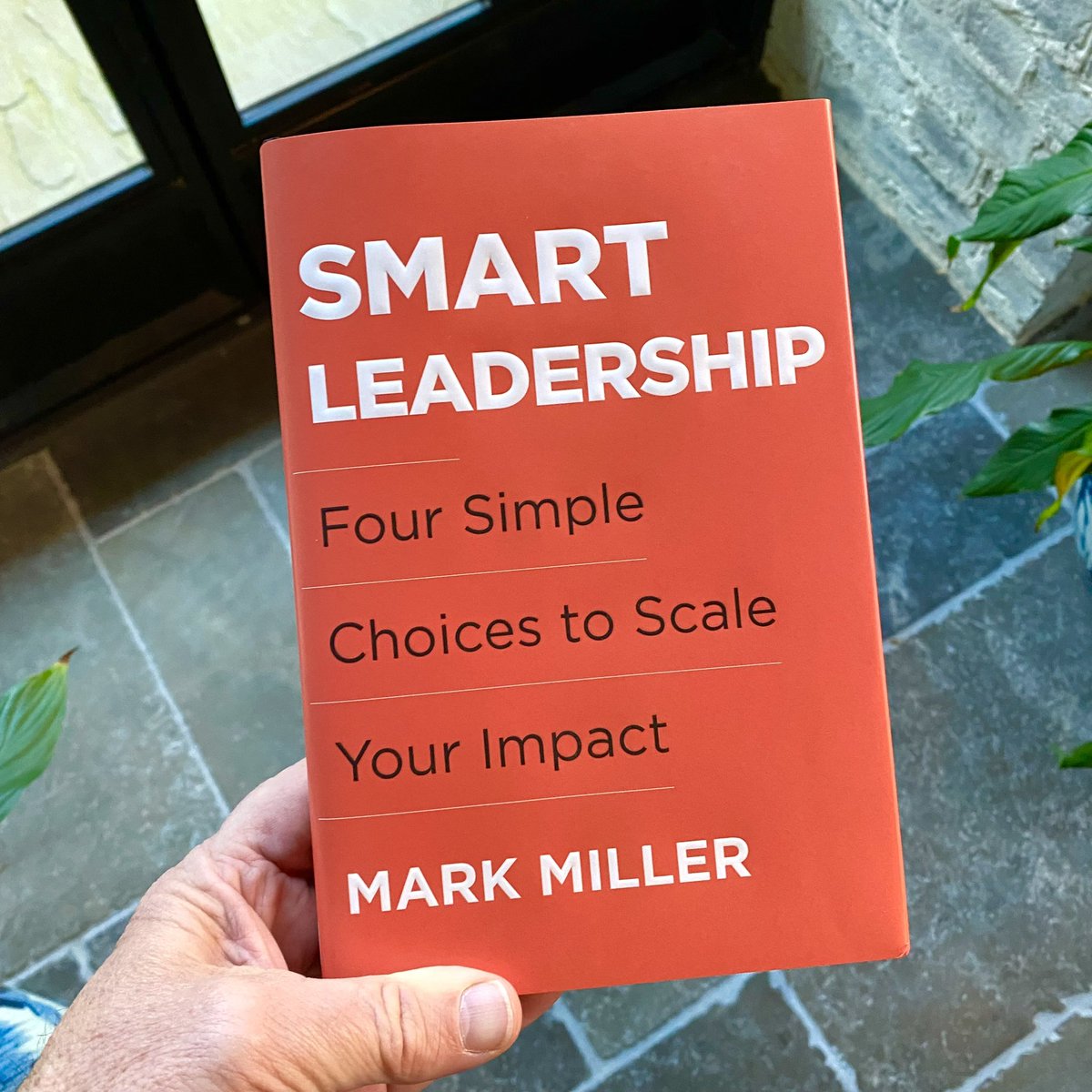 One more thing to be thankful for… the team that helped create Smart Leadership - they are an amazing group of super-talented people!

The first real copies of the book arrived today. Official launch 1.11.22. Pre-order your copy today!

amazon.com/dp/1953295754/…