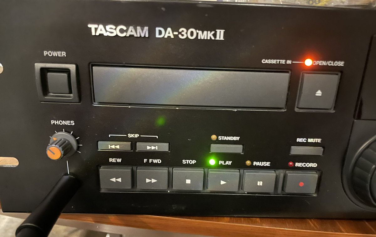 horizonteaudio's tweet photo. En el DAT confío. Sonido análogo incomparable y de alta fidelidad 

#DAT #music #música https://t.co/BmUi6VoJPP