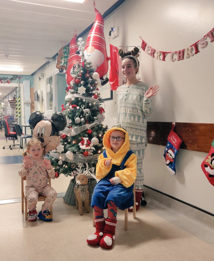 CUHCharity's tweet photo. We hope all the kids in Puffin ward in @CUH_Cork are enjoying the  @RTELateLateShow toy show. Including Hanna, Danny and Lauren... just some of our VIPs with us this evening...
#LateLateToyShow #feelingfestive https://t.co/p6ume95nJB