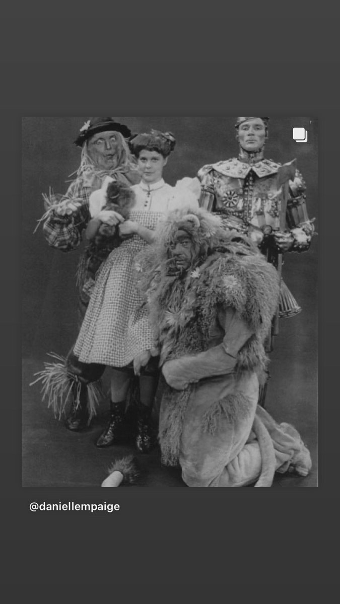 daniellempaige's tweet image. Heartbroken about Lisa Brown. I loved her Nola and Iva so much snd I was so honored to write for her and to get to be her friend.