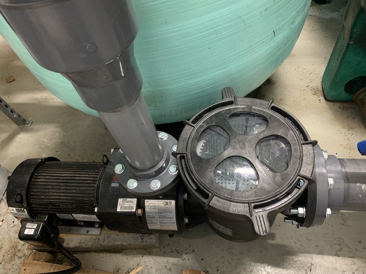 AquaticInc's tweet photo. π¦ Before & After: New circulation pump installed at a local facility. π© Call us for all of your mechanical renovations and repairs! π¦
#pooltech #swimmingpooltechnology #poolchemistry #commercialpool #waterchemistry https://t.co/GWpg94exra