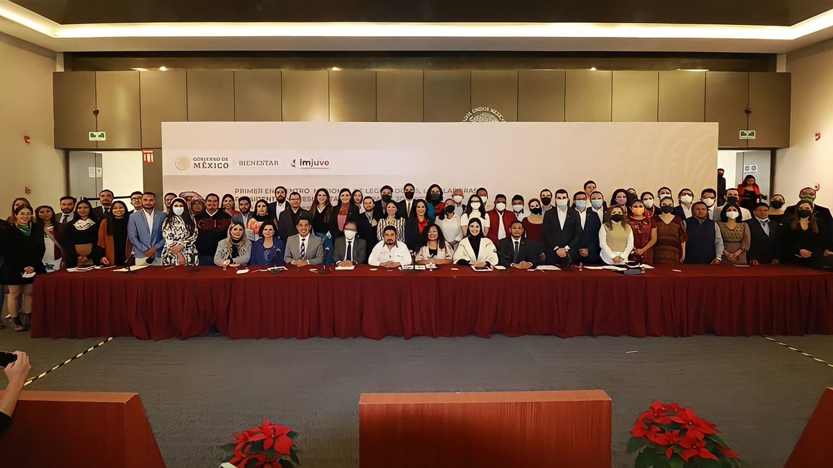 IJECH_Chiapas's tweet photo. 📣Acompañando a la representación de Chiapas, asiste la titular del #IJECH @GetsemaniMoren, al Primer Encuentro Nacional de Legisladores, Legisladoras, Presidentes y Presidentas Municipales Jóvenes, organizado por el @ImjuveMX
#JuventudesDeCorazón https://t.co/0U20ih34GO