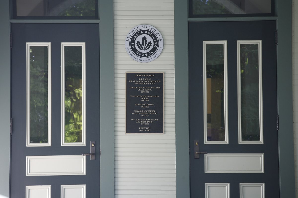 VTLawSchool's tweet photo. Our front doors. #VLScapes #Debevoise #VTLawSchool https://t.co/ybrqp7DVaG