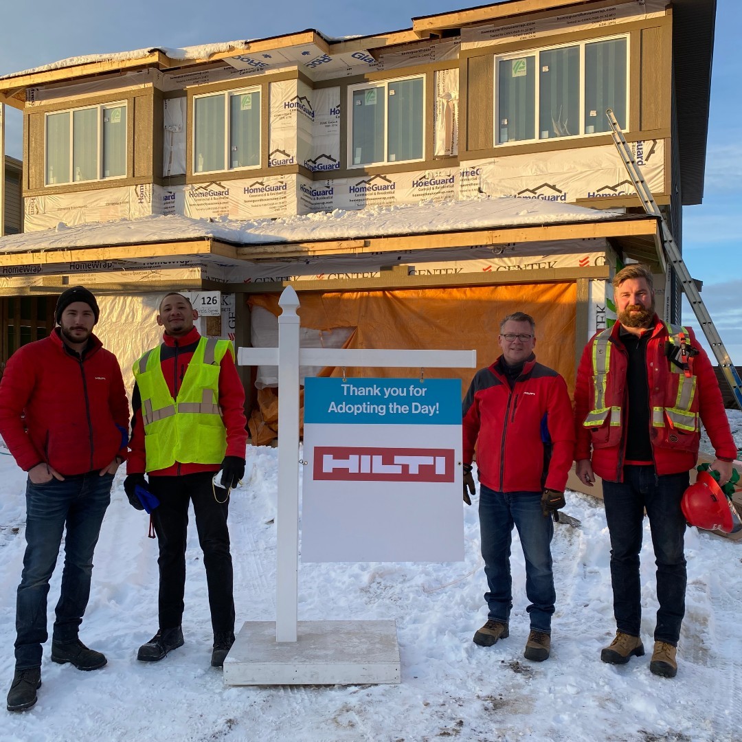 Habitatedm's tweet photo. We were thrilled to joined by @hiltinorthamerica volunteers at our 30th Anniversary build in Spruce Grove this week!
Thank you for all the great work and enthusiasm!
#teamwork #newconstruction #getinvolved #volunteer #adoptaday #anniversarybuild #habitatforhumanity https://t.co/etcXtfuG7D