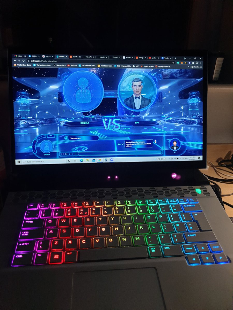 mindblank3's tweet image. &quot;Has social media improved or harmed humanity?&quot; 

 I think social media is equally helpful and harmful. ⚖☯️ It&apos;s impossible to pin the exact ratio, but what are the factors we should consider, where to stand?

@real_alethea #socialmedia #trainingAI #debate