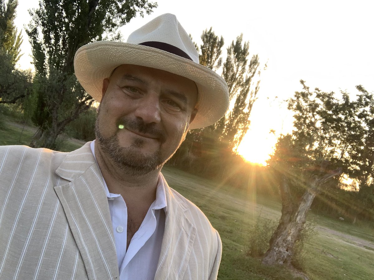 Hugo Laricchia 🍷 tweet media