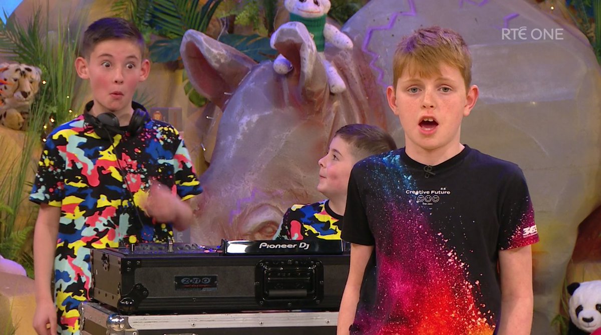 Literally all of us when he broke out the Ave Maria in Italian 🤣 #LateLateToyShow