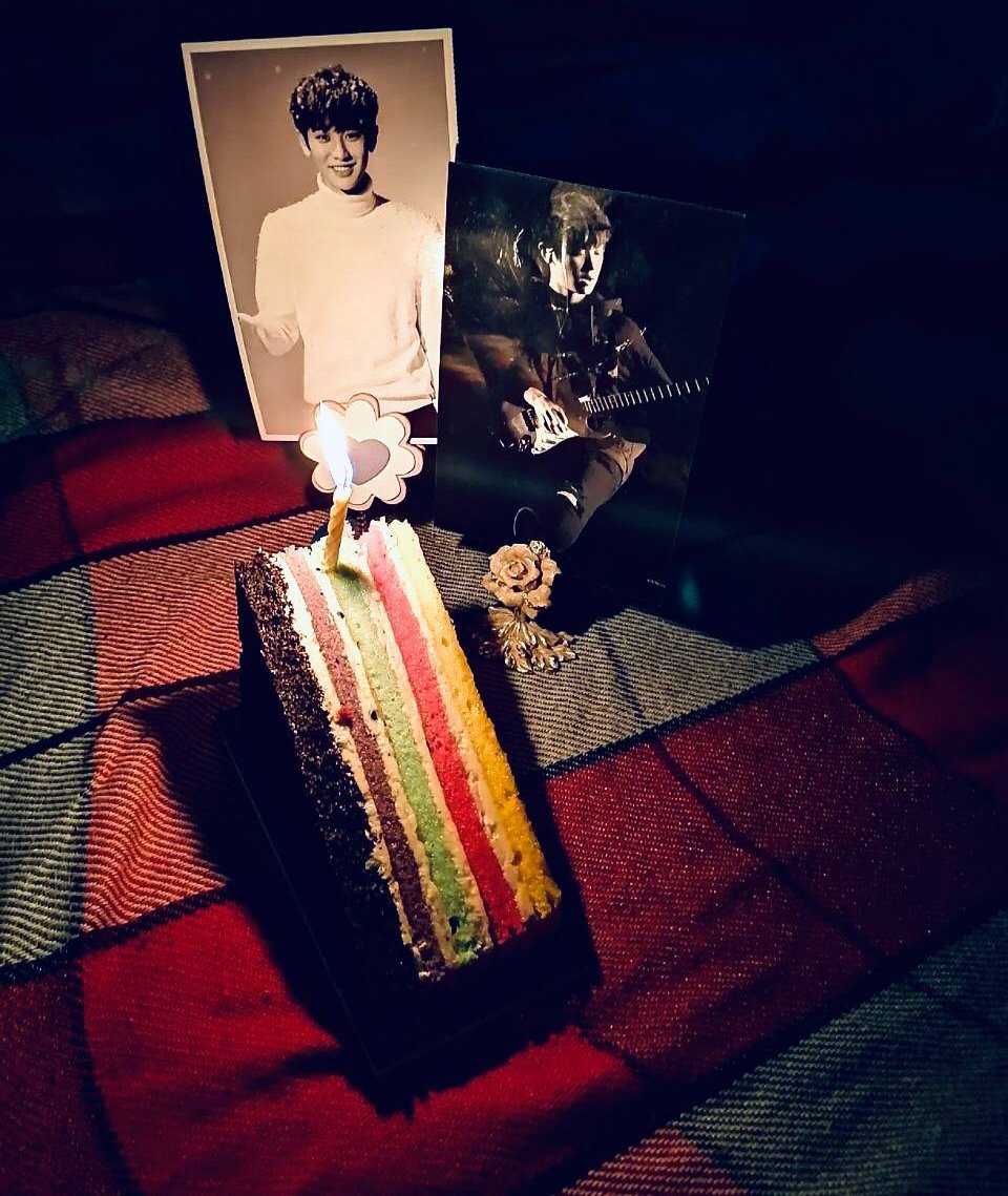 helloitsowl's tweet photo. #OurMeissaChanyeolDay
To the person who has a smile that can light up my whole world, happy birthday 💛 https://t.co/bEy8YzN4c5