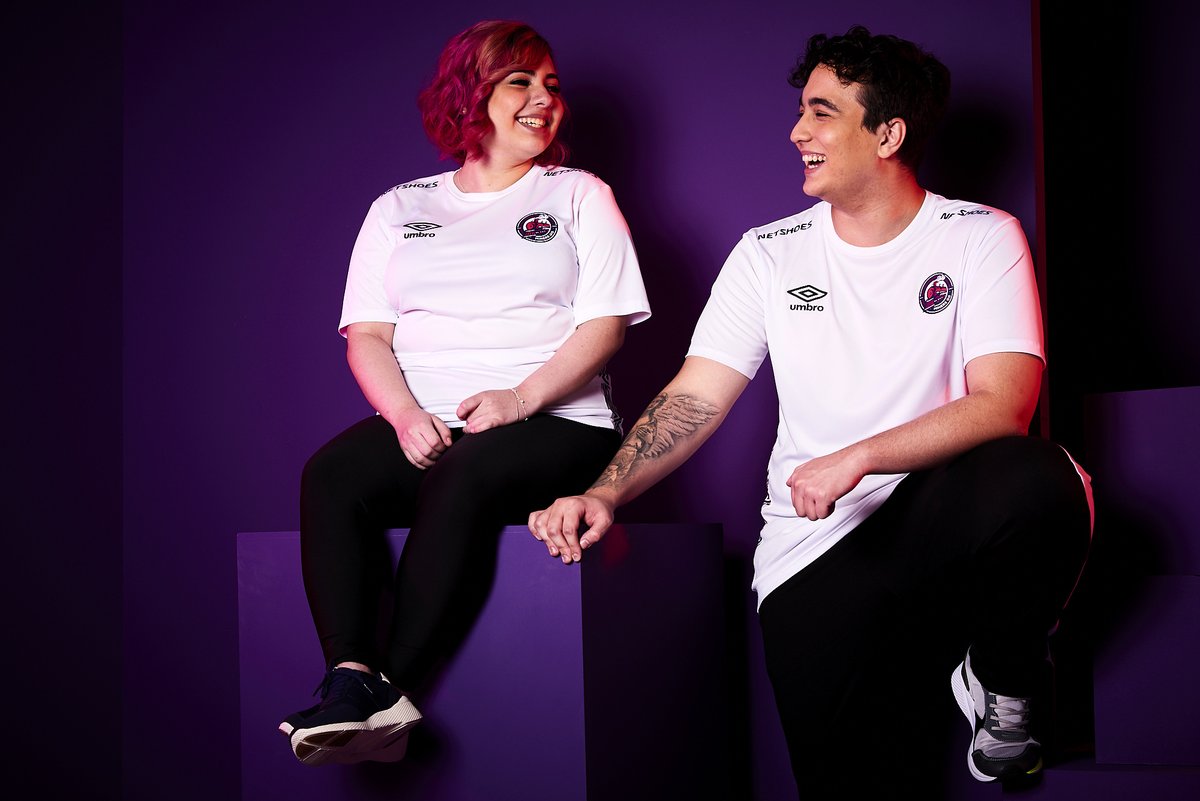 minersgg's tweet photo. A MAIOR OPORTUNIDADE PROCÊS: CAMISA DA MINERS TÁ EM PROMOÇÃO 📣 

aproveita pra ficar bem chique na torcida presencial do #CBLOL! 

🛍️ R$ 69,99
https://t.co/EJUJkxaxVc

#BlackFridayNetshoes https://t.co/8v32FIkkSK