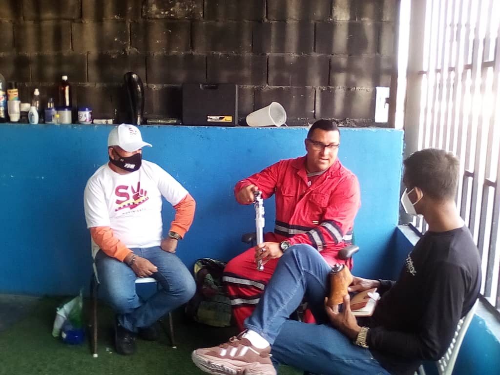 COMUNA_4F's tweet photo. Mesa Infocomunal TAC07 Táchira Conversatorio "Como las TICs, facilitan la apropiación del poder popular" V congreso de ciencia y tecnología" @Mincyt_VE @SomosRMNoticias @NorisHerrerar @Oscar_forero83 @Incesocialista @NicolasMaduro @FreddyBernal @MP_Comunas @GobCalleTachira https://t.co/7Dtz20Anlz