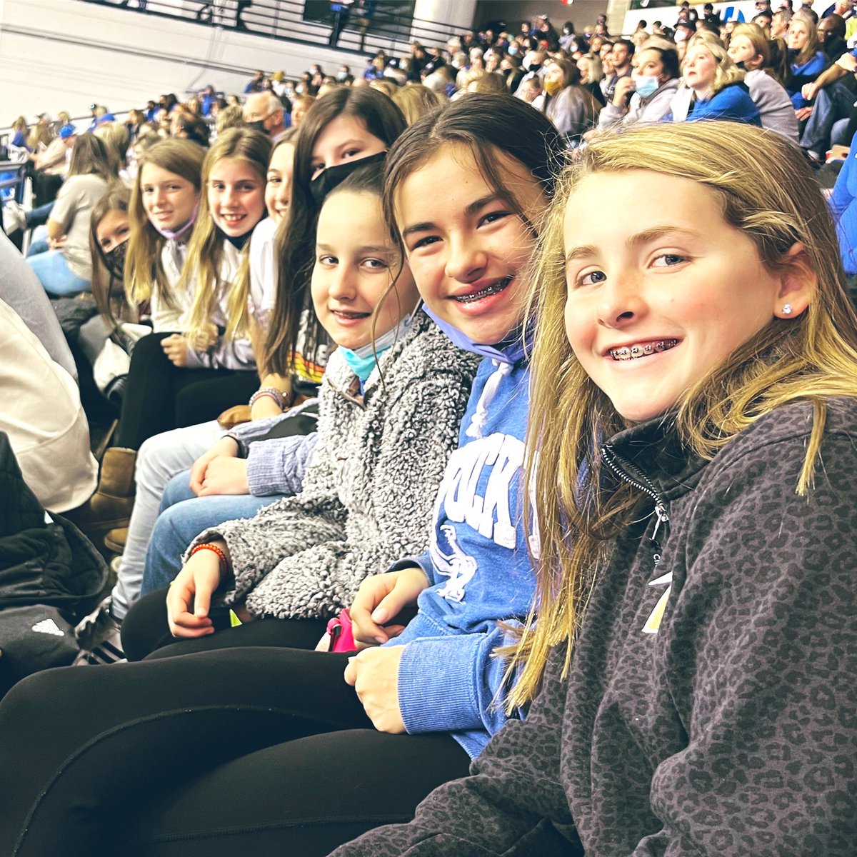 UK volleyball for her birthday! 🏐💙🤍 🥳 #weareUK