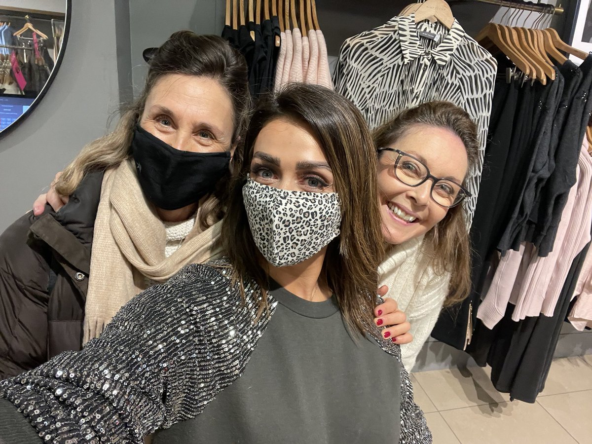 jemima_mannion's tweet photo. Wow , what a fantastic Black Friday in Bath. Couldn’t of done it without these two fabulous ladies ❤️ @LouAckland and Elaine 😘😘@WeAreMV_ @sarahdixon297 https://t.co/0jzHMcRLZt