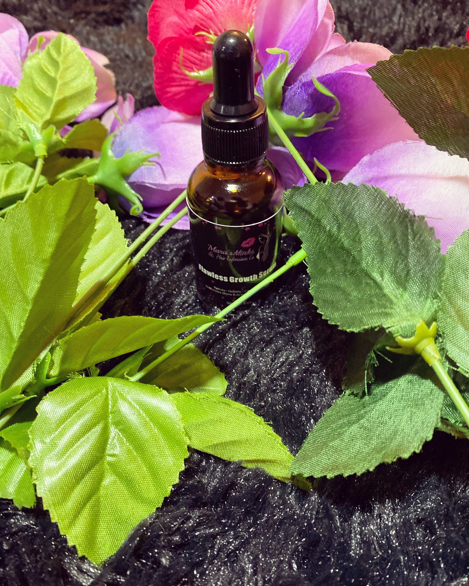 Marashair__'s tweet photo. MM &amp; HE co.
Flawless Growth Serum 💋

A growth oil, meant to restore &amp; stimulate hair growth .... adding volume &amp; length ! 

 Apply 2x a day for great results. 

Originally $22.50
Black Friday $16.50 

No code needed✨
https://t.co/DOZ3xK5BgB

#hair #growthoil #hairtexture #grow https://t.co/AfngSsiata