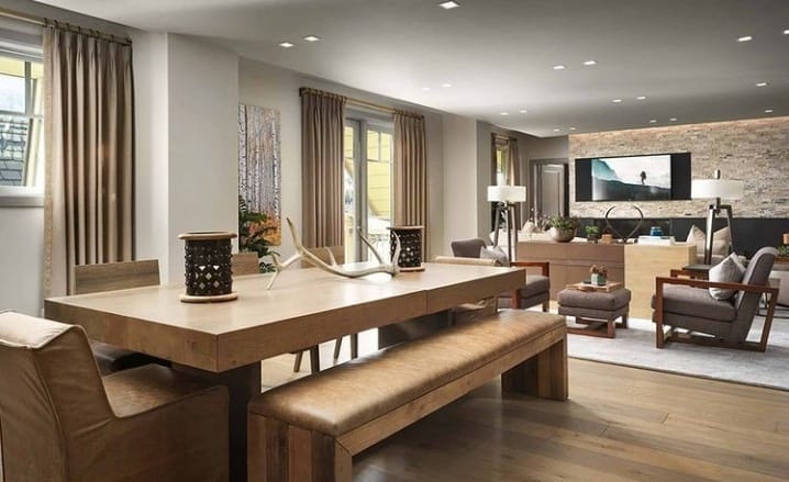 E2zGroup's tweet photo. This was the second time we worked with these clients to refresh this home.Using some of the things we originally designed for them,we created a more open living space that would better meet their needs and preserved a neutral palette of fabrics to create a soothing atmosphere. https://t.co/cLzD9V3LOa