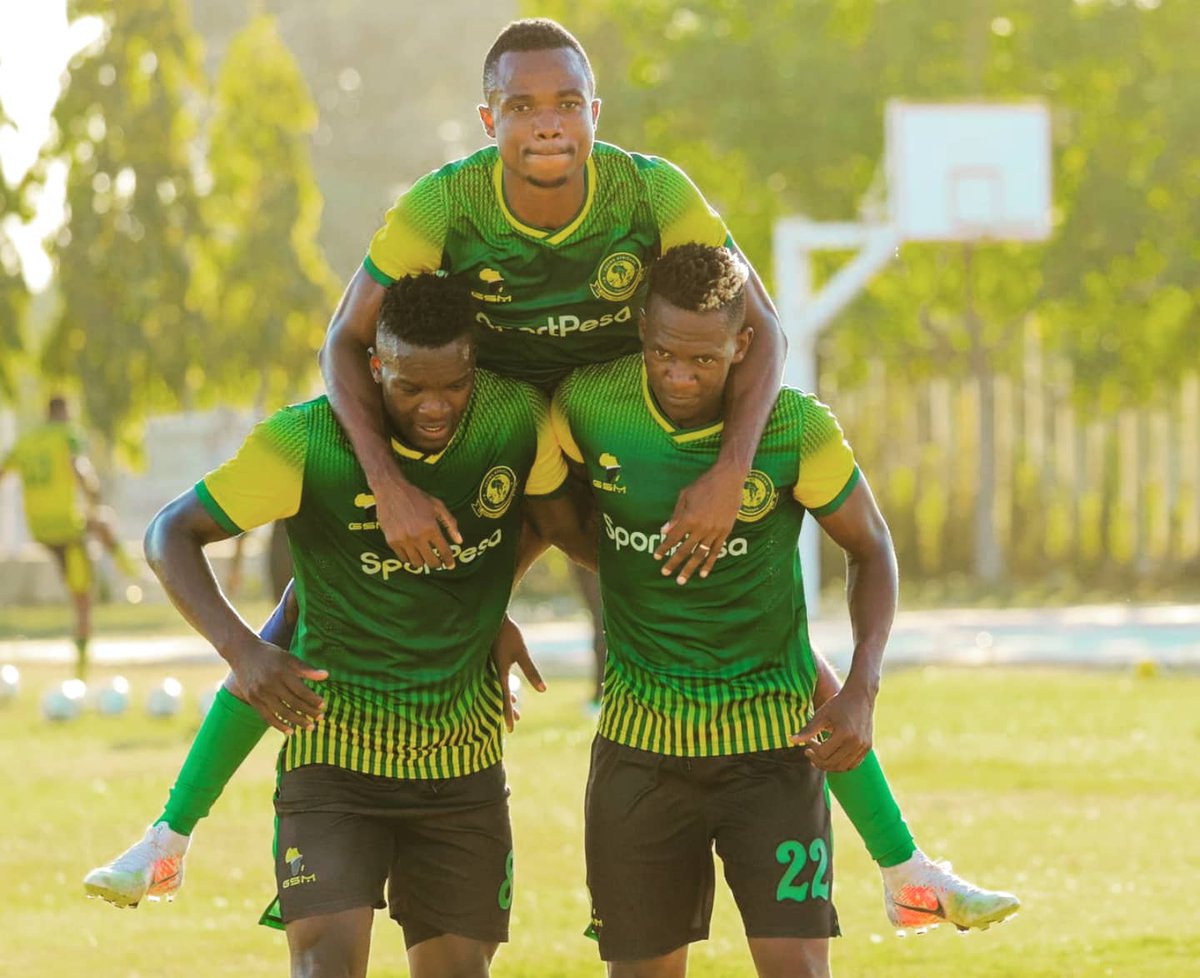aucho_khalid08's tweet photo. 🔋🔋🔋🔋#NoTimeToCheckTime
#AllahFirst🙏🏿🤲🏾 💚💛 https://t.co/THDF45vrtj