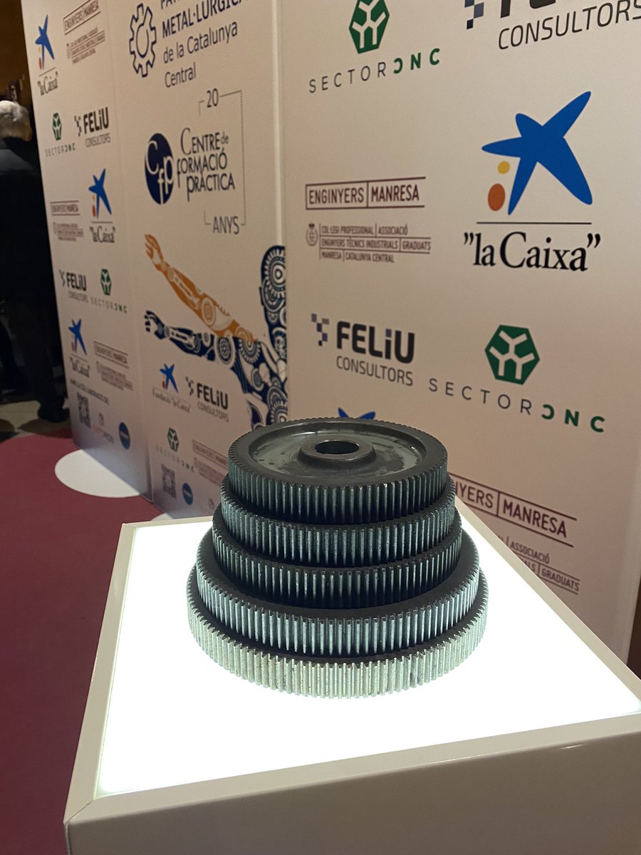 Un autèntic plaer poder assistir al sopar #santeloi2021 de la <a href="/PatronalC/">Patronal Metal·lúrgica de la Catalunya Central</a>