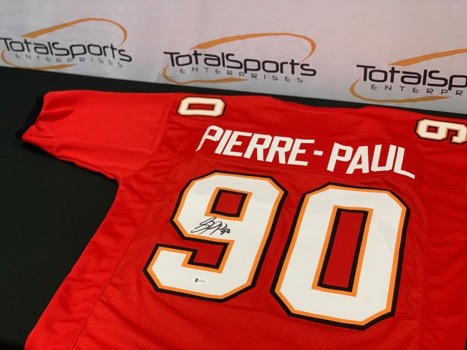 TSETampaBay's tweet photo. If JPP has 2+ sacks AND the Bucs win today, we'll give a Jason Pierre-Paul autographed jersey to someone who retweets this tweet AND follows us! https://t.co/n9Si2VP9Xe