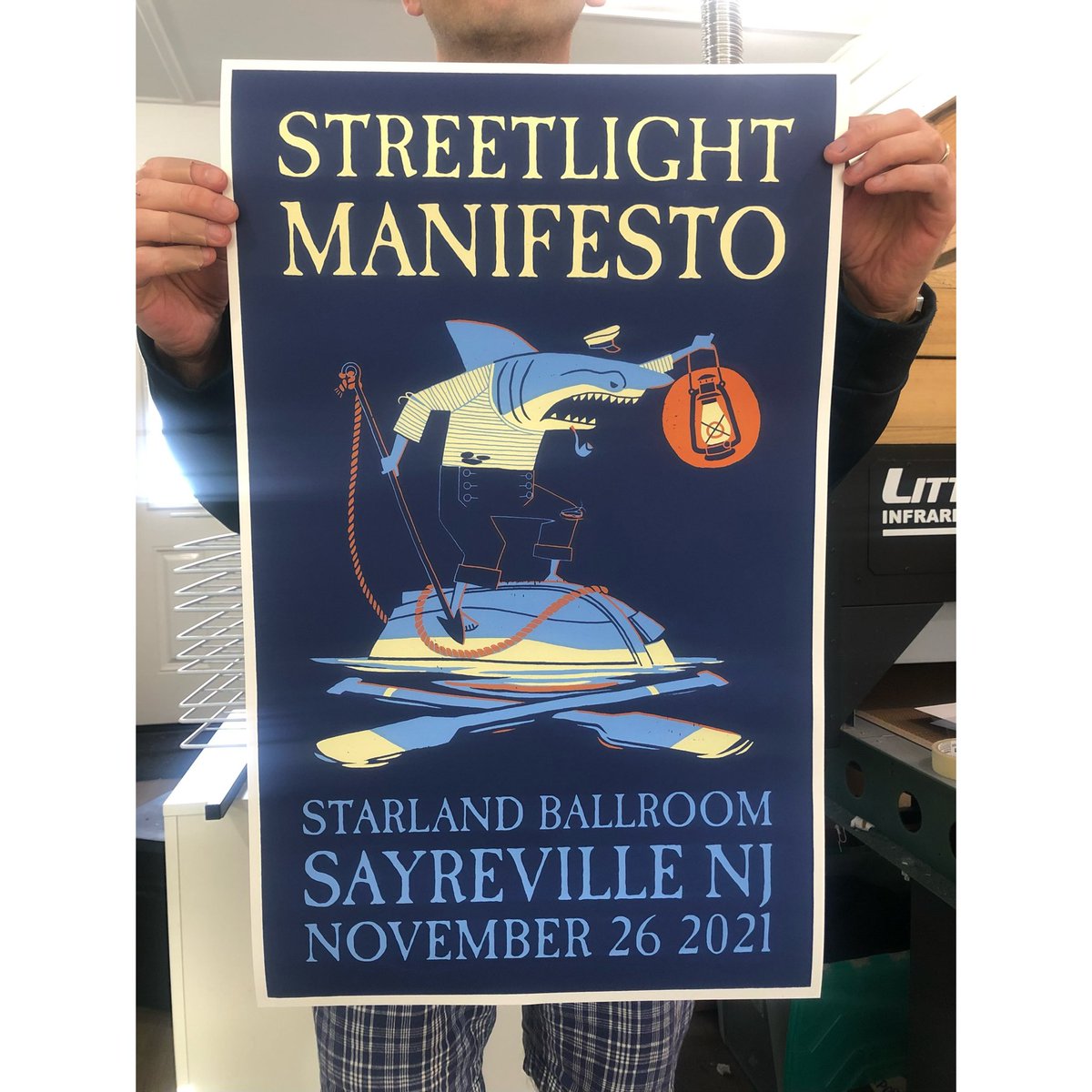 SManifesto's tweet image. TONIGHT! TOMORROW! At @starlandnj ! BOTH NIGHTS SOLD OUT! We’ve got a @andre_ducci masterpiece for each night! 200 hand numbered screen printed posters, lovingly printed by hand by our homies at @widerawakeprint . Grab them at the merch table before they disappear!