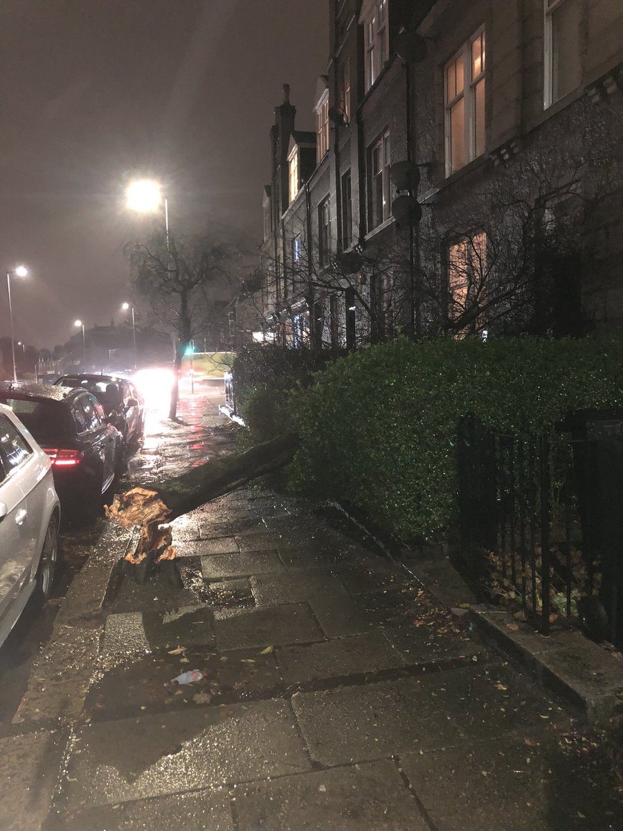 chaz50_duncan's tweet image. St Swithin street outside the Spar, be careful folks