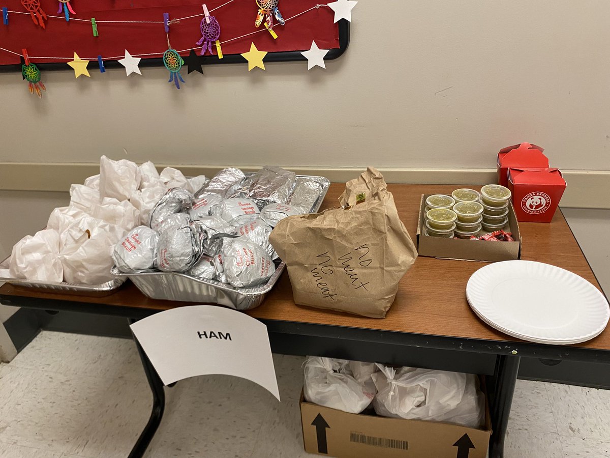 Black Friday food for the Team! We are so thankful for every TM here at 2319❤️✨