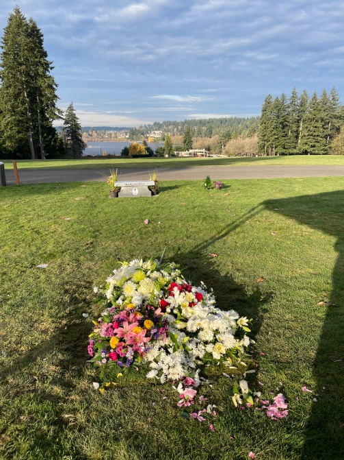 eutimioc2's tweet photo. He’s at Holyrood Cemetery, in section 3 (Our Lady of Compassion), and I’m sure he’d love for people to visit and say a prayer for his soul - and admire the view. https://t.co/T3TGxOqKce