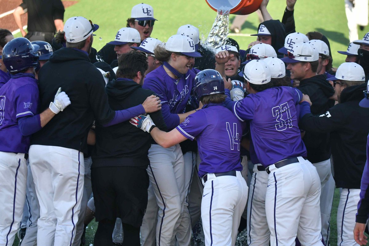 UEAthleticsBASE's tweet photo. Aces sign talented group for 2023.

Excited to welcome this group to the family!

📰 https://t.co/TqKofkht9K
⚾️ #ForTheAces https://t.co/N3bV47MgMn
