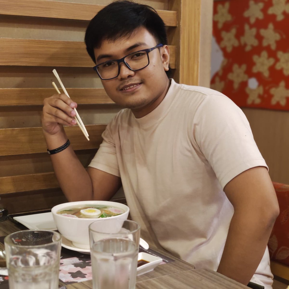 jmarkollego's tweet photo. First time mag ramen

Mas masarap parin ata yung tag bebenteng mami dito samin ha ha ha Jk😁 https://t.co/4jj1hf57RI