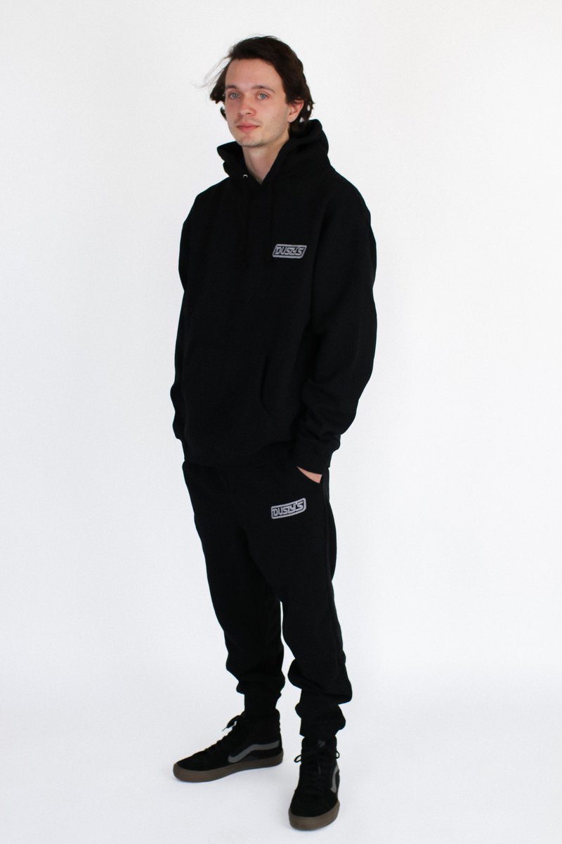 dustys_ny's tweet photo. DUSTY’S STANDARD OG HOODIE + SWEATPANTS: AVAILABLE NOW AT https://t.co/6SDQm4E9ql
LINK IN BIO. 🚀 https://t.co/RwhHlvBB4k