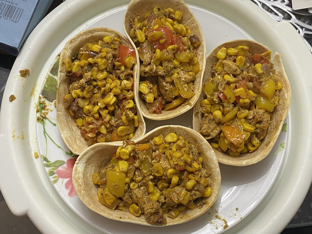 2001joe_mendy's tweet image. This week I went Mexican once again as I made these Spicy Chicken Tortilla Boats!! #FridayCooking #Tortillas