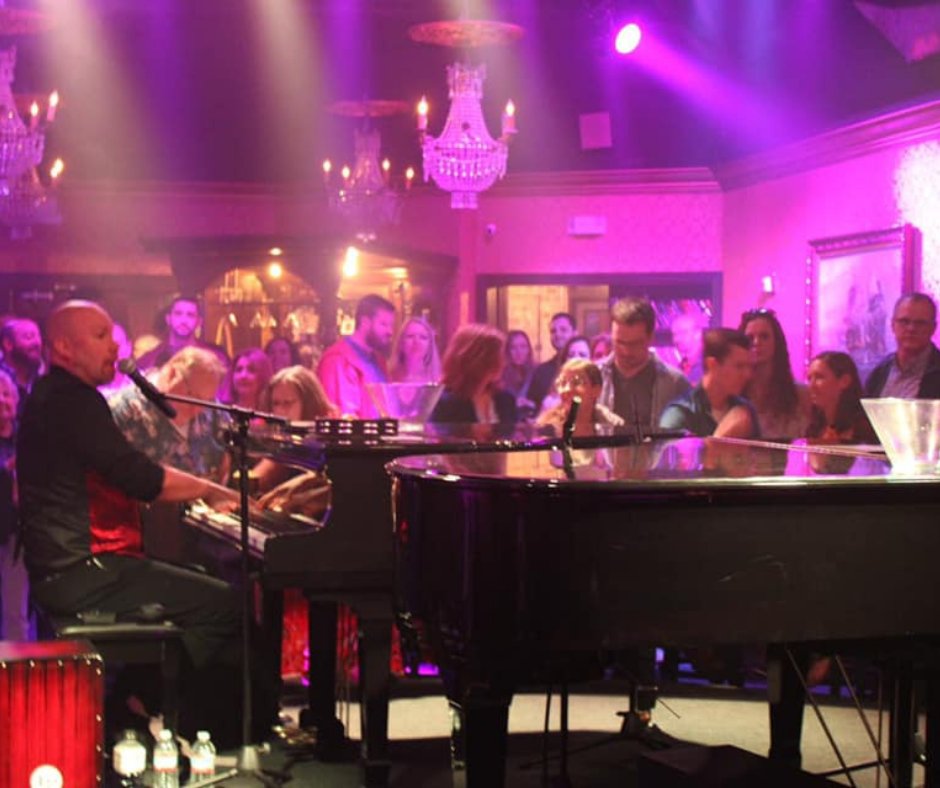 iTouchOrlando's tweet photo. Looking for a different experience? Check out Jewel Orlando and listen to #duelingpianos and go back in time for a classic #speakeasy experience - the only experience of its kind in #CentralFlorida!  🎹 🎶 
#Orlando #Digitaladvertising #Attractions #VisitOrlando #LiveMusic https://t.co/lZT0AQ4N9K