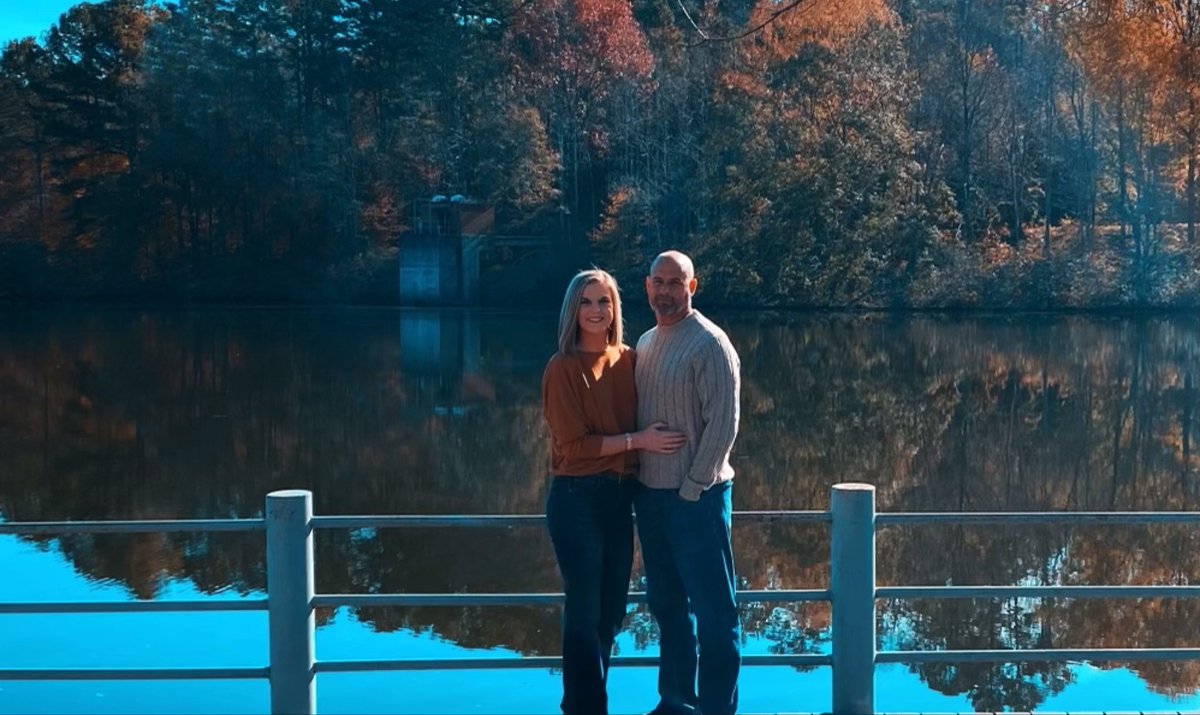 jobailey2020's tweet photo. He loves pictures. He’s super thankful for his wonderful wife. He wasn’t thinking about the football he was missing at all. @CoachBaileyRHS https://t.co/DIH4ctbpTE