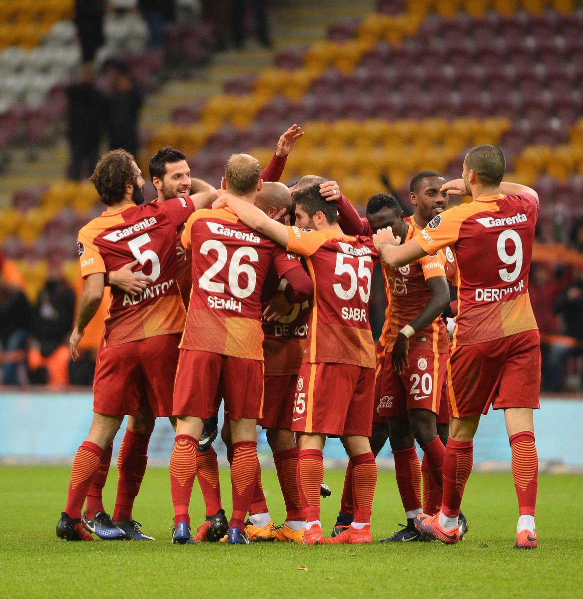 Gs de. Галатасарай обои. Qalatasaray. Galatasaray. Gs de.