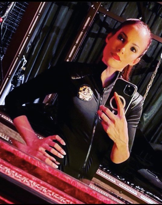 You are under arrest! 👮🏻&zwj;♀️🚔 Enjoyed the role playing tonight very much at #derfemdom - would you? Apply<a href="/tag/switzerland"class="tags"><span>#switzerland</span></a><a href="/tag/domina"class="tags"><span>#domina</span></a><a href="/tag/bosslady"class="tags"><span>#bosslady</span></a><a href="/tag/dominance"class="tags"><span>#dominance</span></a><a href="/tag/z%C3%BCri"class="tags"><span>#z&uuml;ri</span></a>