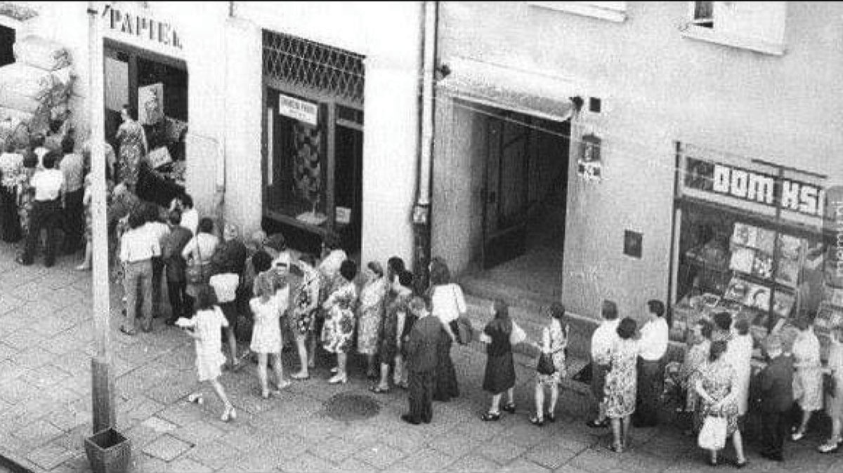 visegrad24's tweet photo. Under communism, we had Black Friday every single day. https://t.co/32LnPZujdA
