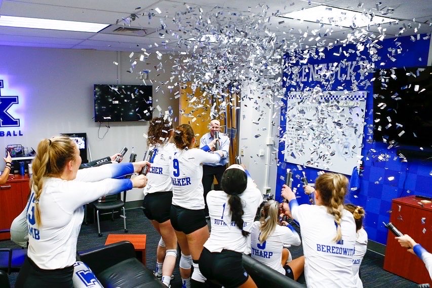 NCAAVolleyball's tweet photo. Back to Back to Back to Back to Back! 😼

With today's sweep of No. 20 Florida, No. 8 Kentucky clinches its fifth consecutive @SEC title

#NCAAVB x 📸 @KentuckyVB 
https://t.co/0z344jLz9l