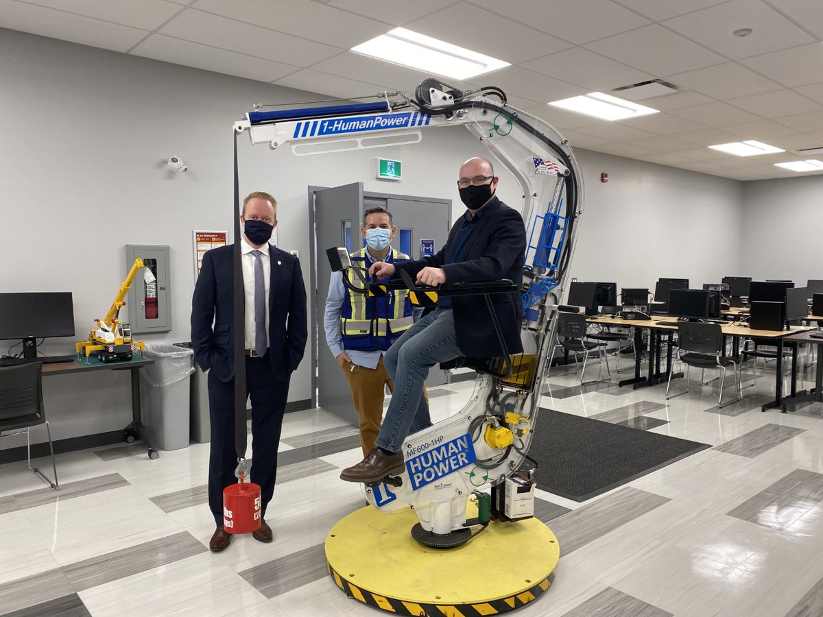 NAIT's tweet photo. Great to have MLAs @jordanwalkerab and @searleturton tour the Spruce Grove Campus and its Crane &amp; Hoist program! This is one of many NAIT apprenticeships that provide students with the skills and  experience that businesses look for in their employees. #SkilledTrades #ABLeg https://t.co/SiFaHMC86L