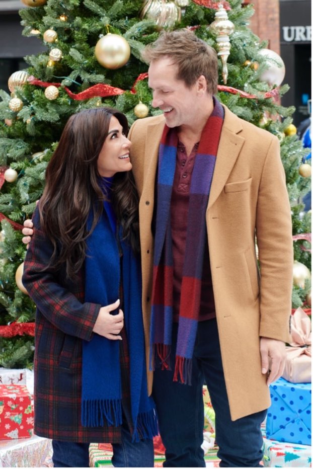 AngelaASmook's tweet photo. @paulgreenemedia @marisolnichols @hallmarkchannel Hallmark Channel’s #Christmasceo in on W Network in Canada NOW! It’s been 2 years since we have seen Paul Greene in a Countdown to Christmas movie. Nice to see him back! #pgandme https://t.co/mzpssm37Ze