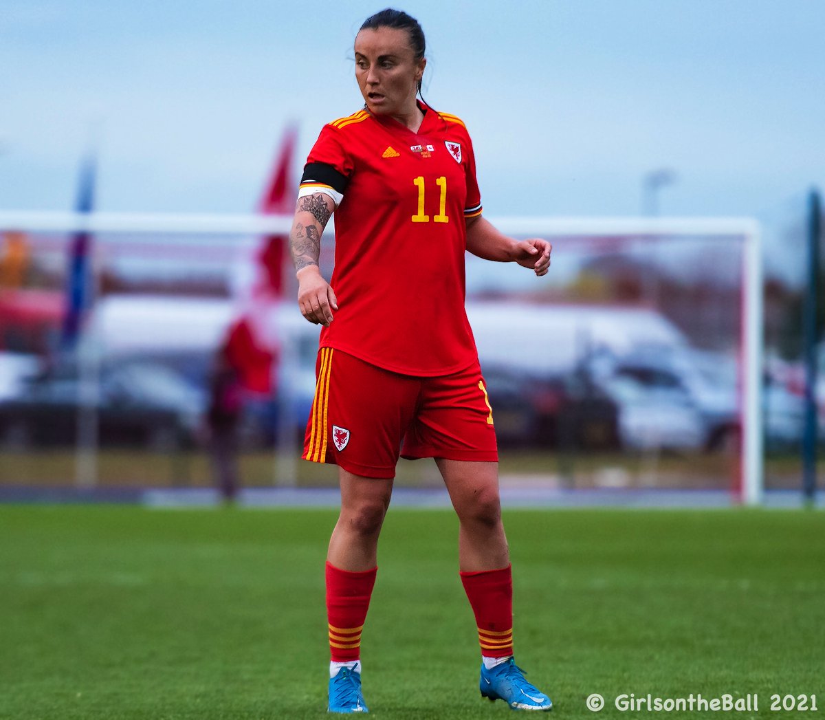 GirlsontheBall's tweet photo. #Cymru 🏴󠁧󠁢󠁷󠁬󠁳󠁿 | GOOOOALLL WALES!

And it's 5!

@tashharding09 runs in at the far post to meet Rhiannon Roberts' pinpoint cross with a thunderous header.

5-0 | #WALGRE | #FIFAWWC https://t.co/KBoiLWYftC