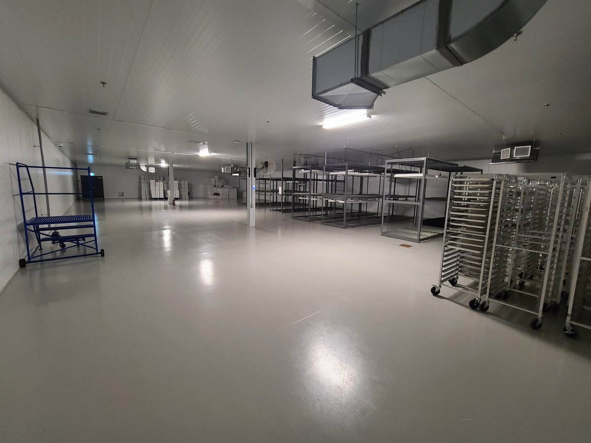 OfficeOccupier's tweet photo. We met this afternoon with a group that (miracle of miracles!) has excess #wetlab space available. Details will be available in the coming days. #LabOccupier #Biotech #labspace #LifeSciences #OntarioLifeSciencesCorridor https://t.co/RDGjm9Pymm