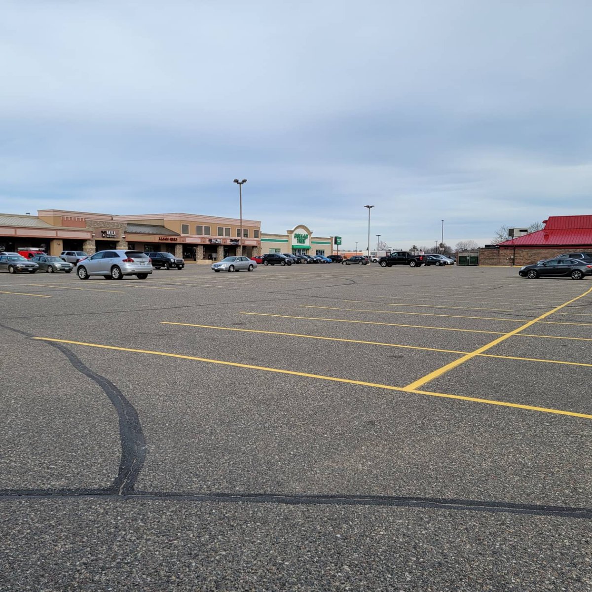 clmarohn's tweet photo. My annual Black Friday Parking photos. As a young engineer, I was always told to build more parking because you're gonna want it on Black Friday. That's never been true. We have way too much parking, especially here in the Brainerd Lakes Area. #BlackFridayParking https://t.co/HhSvzDcsV5