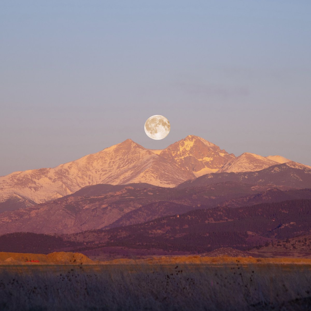 CaitieBPhoto's tweet photo. Alignment. 🌕 https://t.co/icj4883VFB