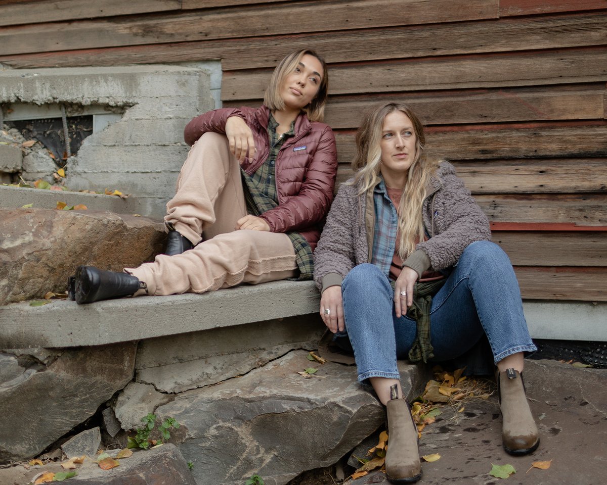 StudioOpal's tweet photo. Bundling up never looked so good. Shop our latest faves for Fall. Link in bio.

#studioopal #studioopalboutique #newarrivals #blundstones #patagonia https://t.co/rNPpqEuKXn