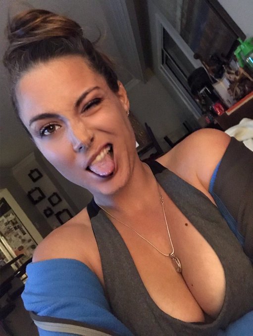 Black Friday sale !!  https://t.co/q44hUUww4i https://t.co/4gv27zE3Lc<a href="/tag/stockup"class="tags"><span>#stockup</span></a>