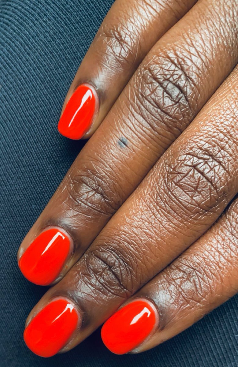 SSNATCHERSBYVEE's tweet photo. I call these The LADY in Striking RED! 💃🏽❤️‍🔥🥺🥰🥵#mkenails #mkenailtech #naturalnails #rednails #shortnails #nails #newnailtech #nail https://t.co/nnOyMOhY7Z